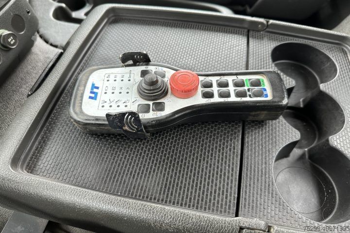 Absetzkipper LKW Volvo FM-420 Gigant / Swiss-Vehicle