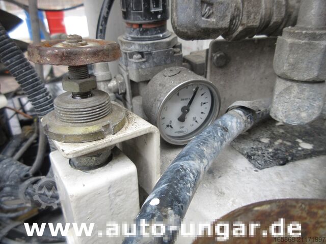 Stroj na cestné značenie Euroliners Trassar 201A  Airless Roadmarking Markie