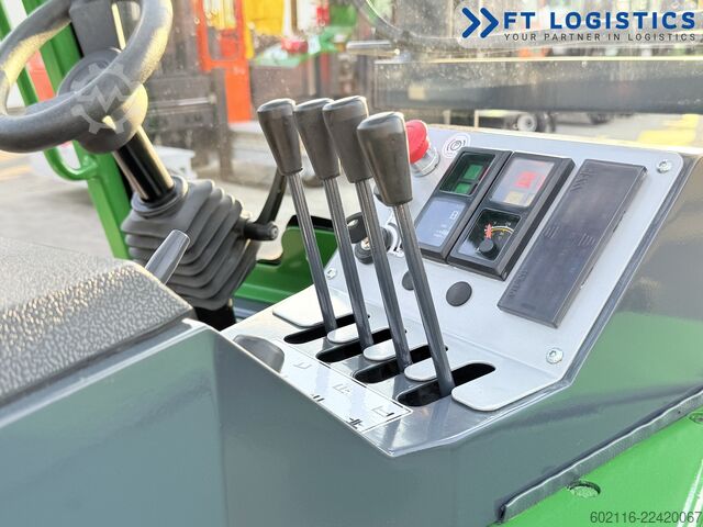 4-vejs gaffeltruck Combilift CB3000 DIESEL TRIPLEX 4900 POSITIONER