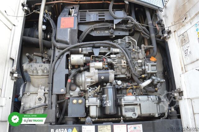 Gjysmë rimorkio frigoriferike SCHMITZ CARGOBULL SKO FP 45 ThermoKing SLXi 300