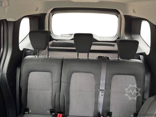 Minibús Mercedes-Benz Citan 113 Tourer PRO  LED,Klima,Navi,Kamera uvm