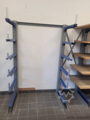 Jednostranný konzolový regál, 60 cm, dřevotřísková deska SSI-Schäfer Kragarm