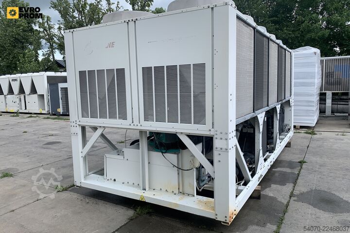 Chladič Used Industrial Chiller TRANE - 380.9 kW | With warranty