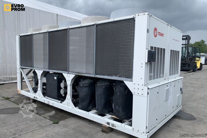 Chladič Used Industrial Chiller TRANE - 380.9 kW | With warranty