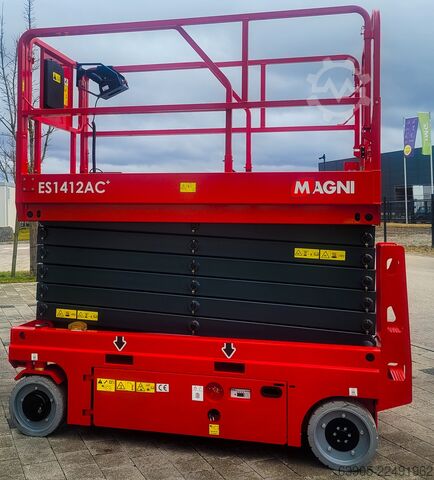 Elevadora de tijera Magni ES 1412AC+