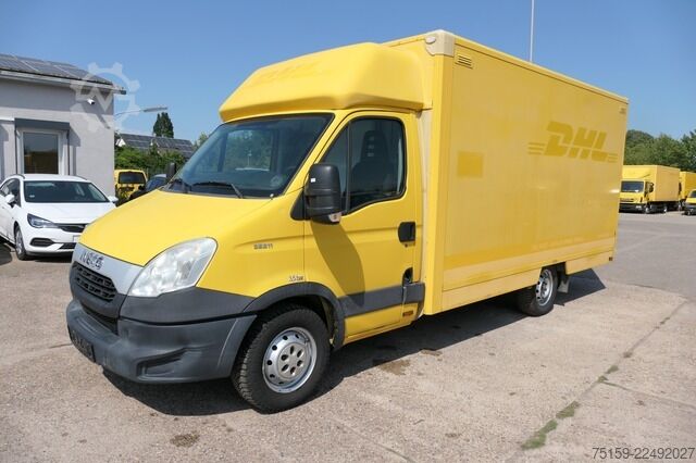 Furgão fechado iveco Daily 35 S11 C30C AUTOMATIK EURO 5 - Regale - LUFT - COC
