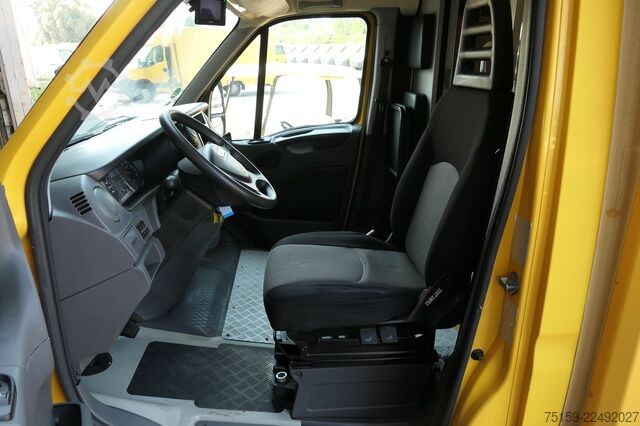 Furgão fechado iveco Daily 35 S11 C30C AUTOMATIK EURO 5 - Regale - LUFT - COC