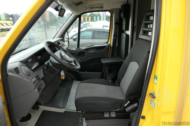 Furgão fechado iveco Daily 35 S11 C30C AUTOMATIK KAMERA Regale LUFT DURCHGANG EURO-5 CoC