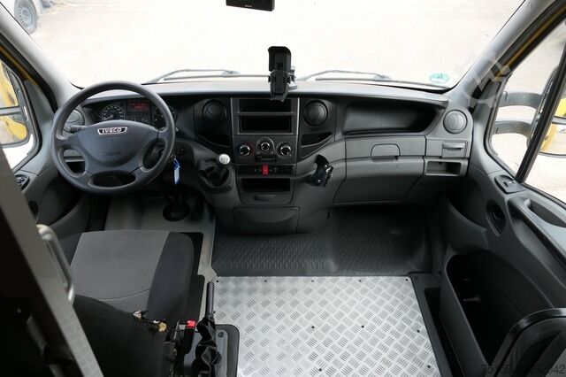 Furgão fechado iveco Daily 35 S11 C30C AUTOMATIK KAMERA Regale LUFT DURCHGANG EURO-5 CoC