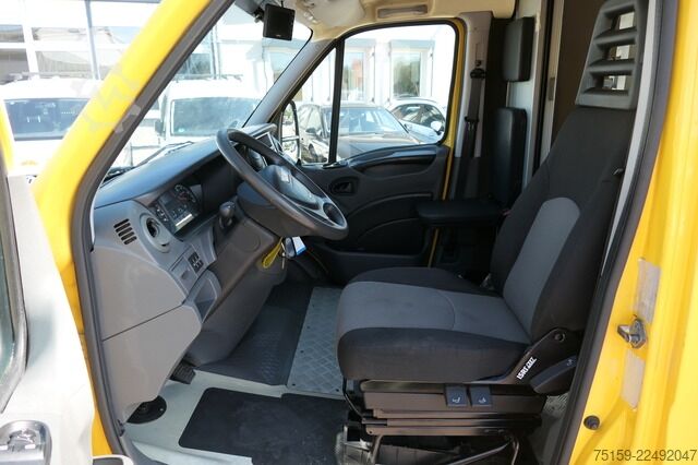Furgão fechado iveco Daily 35 S11 C30C AUTOMATIK KAMERA Regale LUFT DURCHGANG EURO-5 CoC
