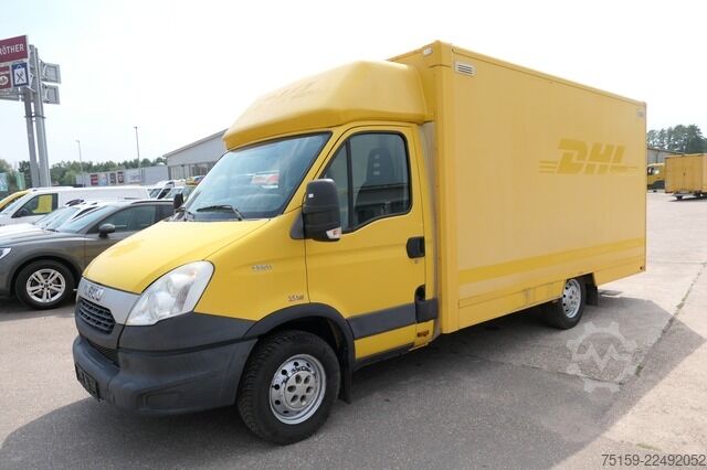 Furgão fechado iveco Daily 35 S11 C30C AUTOMATIK KAMERA MAXI KAMERA Regale LUFT - EURO 5 - CoC