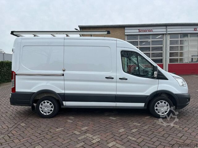 Lieferwagen Doppelkabine Ford Transit FCD