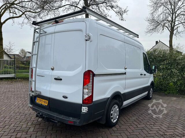 Lieferwagen Doppelkabine Ford Transit FCD