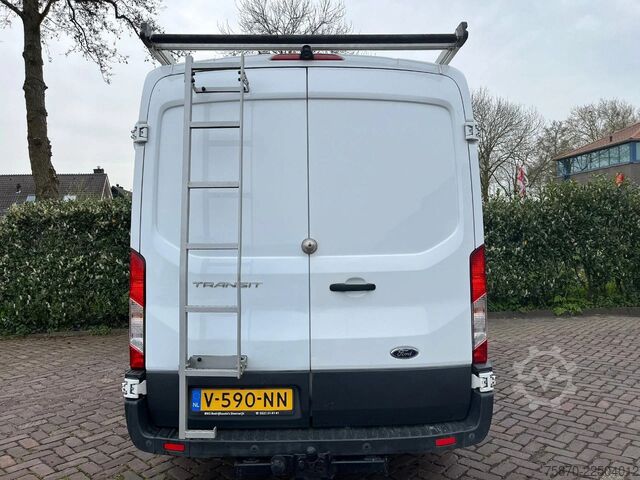 Lieferwagen Doppelkabine Ford Transit FCD