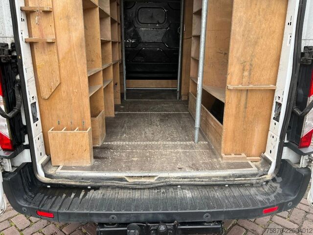 Lieferwagen Doppelkabine Ford Transit FCD