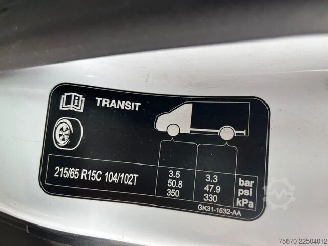 Van pengiriman kabin ganda Ford Transit FCD