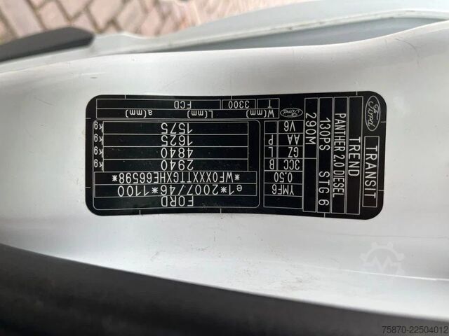 Van pengiriman kabin ganda Ford Transit FCD