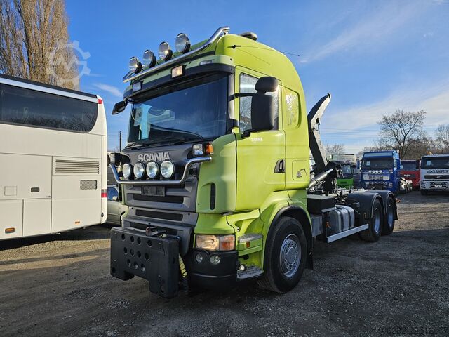 Camión portacontenedores de gancho SCANIA R500 LB6X2HHZ, RETARDER Blatt/Blatt 3xPi
