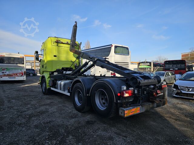 Camión portacontenedores de gancho SCANIA R500 LB6X2HHZ, RETARDER Blatt/Blatt 3xPi
