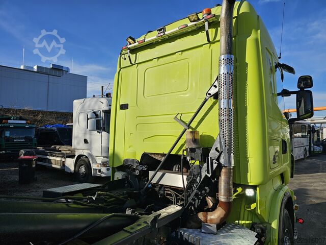 Camión portacontenedores de gancho SCANIA R500 LB6X2HHZ, RETARDER Blatt/Blatt 3xPi