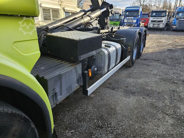 Camión portacontenedores de gancho SCANIA R500 LB6X2HHZ, RETARDER Blatt/Blatt 3xPi