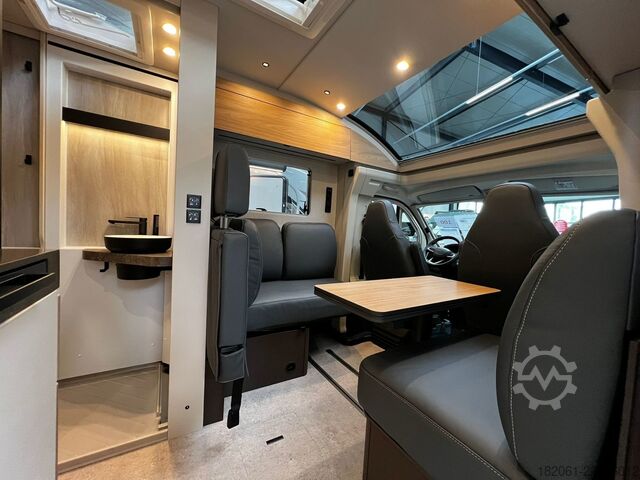 Caravana semiintegrada Bürstner Signature SFT 7.0 AT8G+Komfort/Küche/Technik/