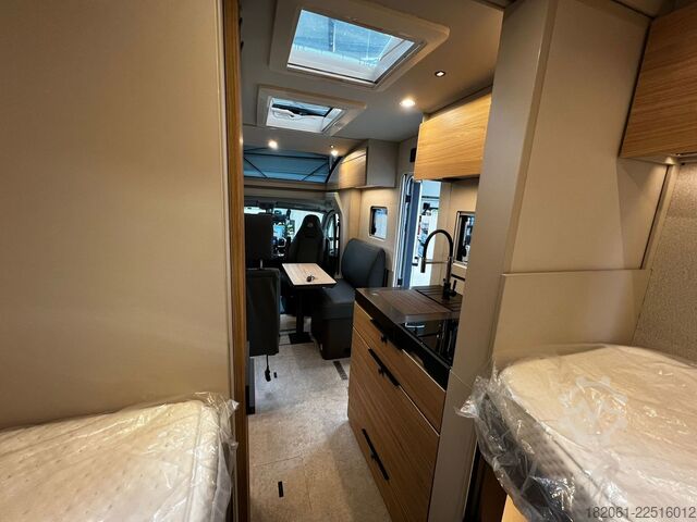 Caravana semiintegrada Bürstner Signature SFT 7.0 AT8G+Komfort/Küche/Technik/