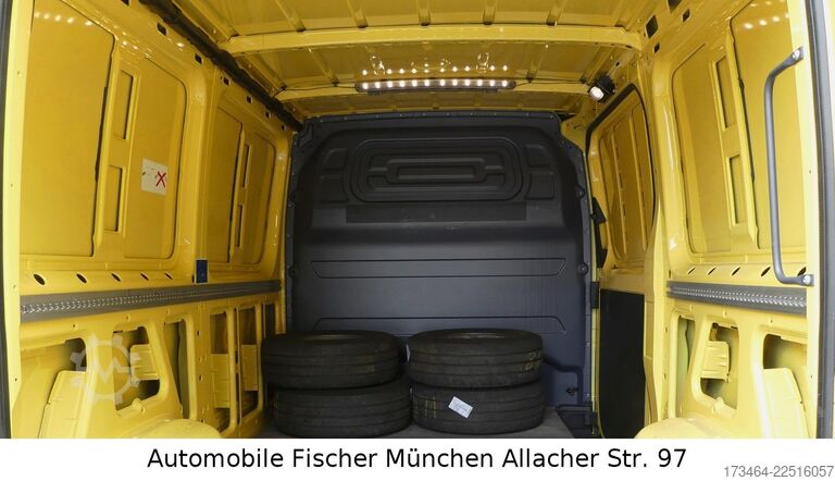 רכב מסחרי סגור MERCEDES-BENZ Sprinter III Kasten 316 CDI RWD Schwingsitz