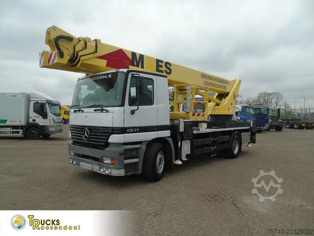 升降平台 Mercedes-Benz Actros