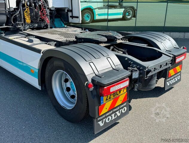 Standartinis vilkikas VOLVO FH 13.420 EURO 6 FULL SPOILER 2x TANKS ONLY 566.