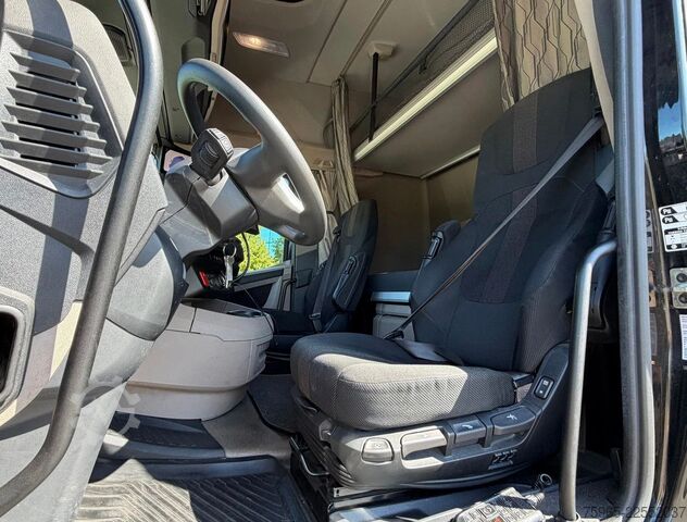 Rashladni kamion DAF XG 480 EURO 6E FAR 50 CC COMBI FLOWER WIDE CARRI