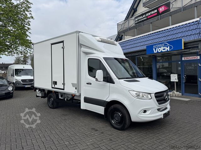 Kombiji hladnjače MERCEDES-BENZ Sprinter 317 Kühlkoffer V-300 Max