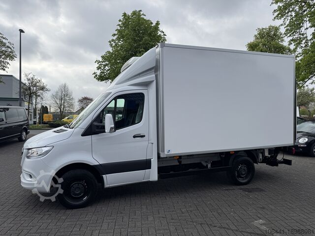 Kombiji hladnjače MERCEDES-BENZ Sprinter 317 Kühlkoffer V-300 Max