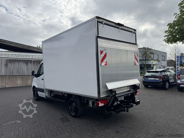 Kombiji hladnjače MERCEDES-BENZ Sprinter 317 Kühlkoffer V-300 Max