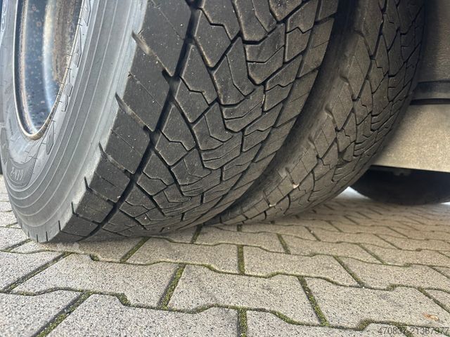 Samochód do przewozu bydła MERCEDES-BENZ Actros 2563 / Kaba 3 x Stock 50 m²