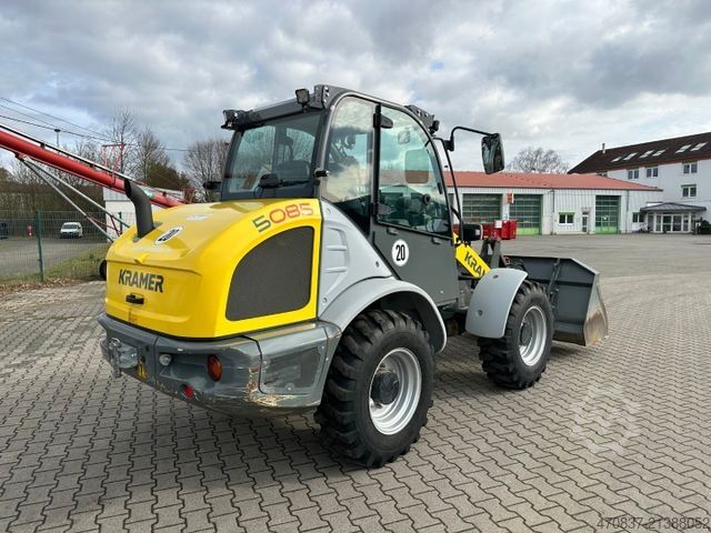 Utovarivač na točkovima KRAMER 8085