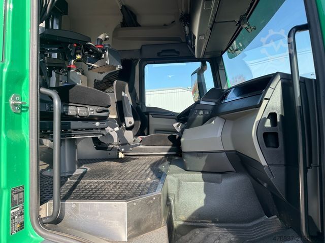 Samochód do zadań specjalnych MAN TGS 33.520 6x6 / ChipperTruck / Jenz HEM 593 R