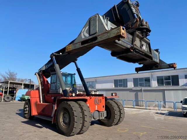 Vollcontainer Reachstacker Kalmar DRF450-60S5