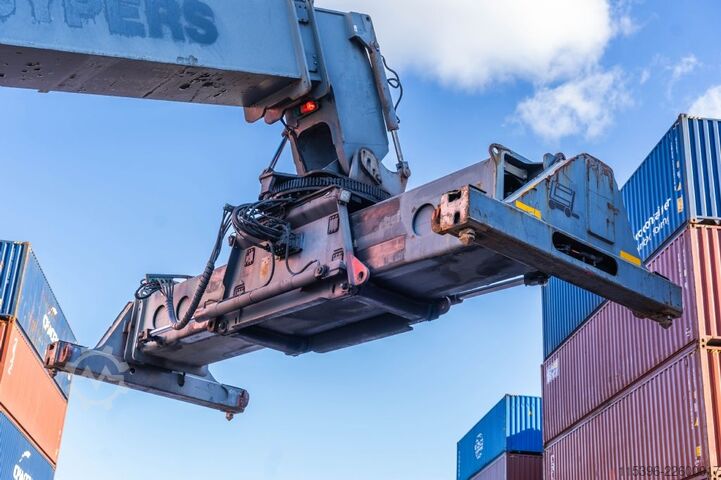 Vollcontainer Reachstacker Kalmar DRF450-60S5