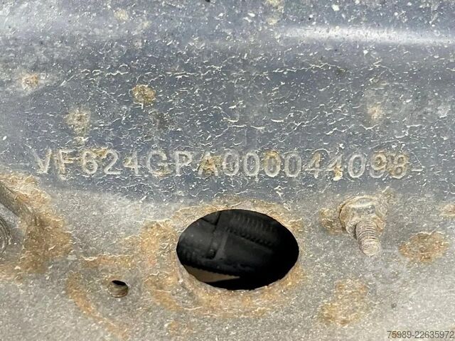 Estándar-SZM Renault Premium 460 2X FUEL  TANK, FRIGO, EURO 5