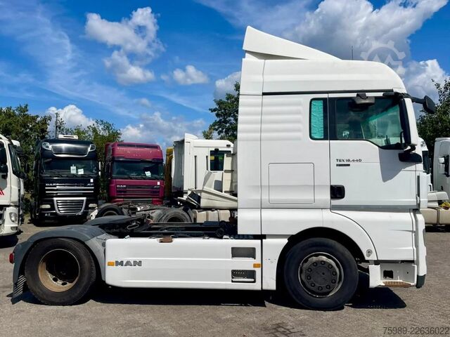 Standard tractor MAN TGX 14.440 RETARDER,  FRIGO, 2 beds