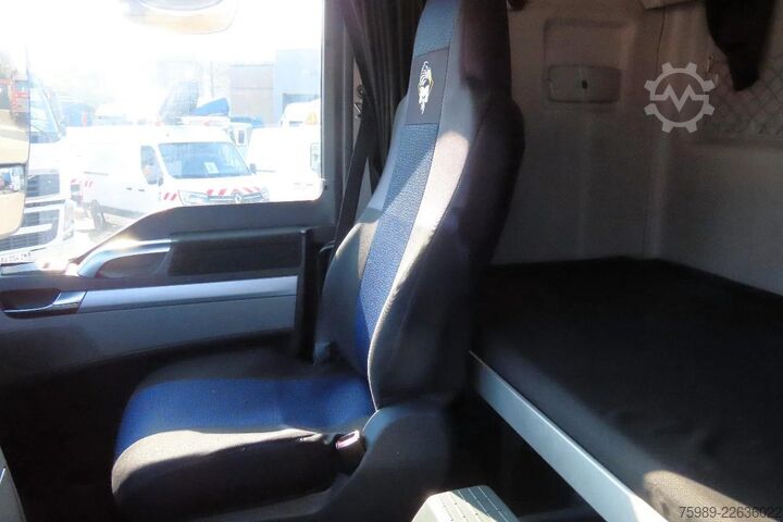 Standard tractor MAN TGX 14.440 RETARDER,  FRIGO, 2 beds