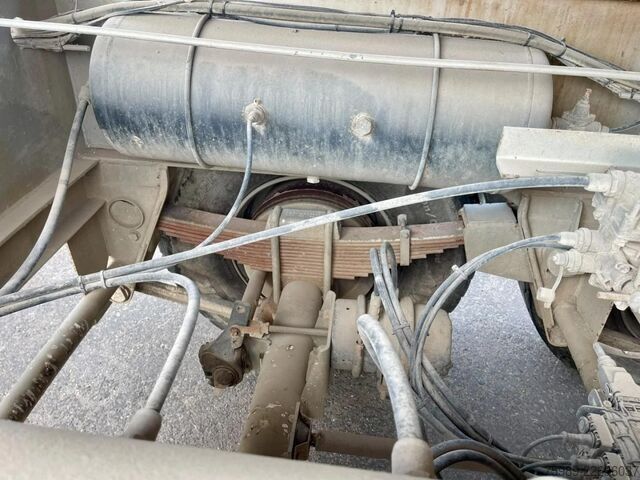 Kipper Fruehauf STEEL CHASSIS,  DUMPER!   Full spring!  TOP con...