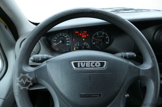 Flokkbíll iveco Daily 35 S11 C30C AUTOMATIK KAMERA Regale LUFT DURCHGANG EURO-5 CoC
