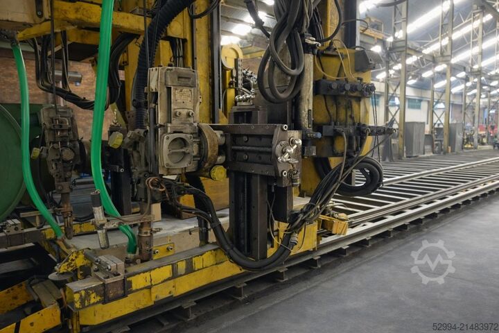 Engranajes de torneado - Posicionadores - Torres de soldadura y mesas de presión Esab welding crane for composite beams