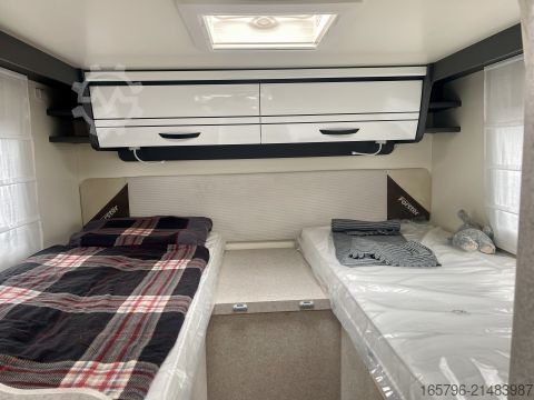 Caravana semiintegrada Forster T 699 EB 140 PS * Automatik * 3,5 t