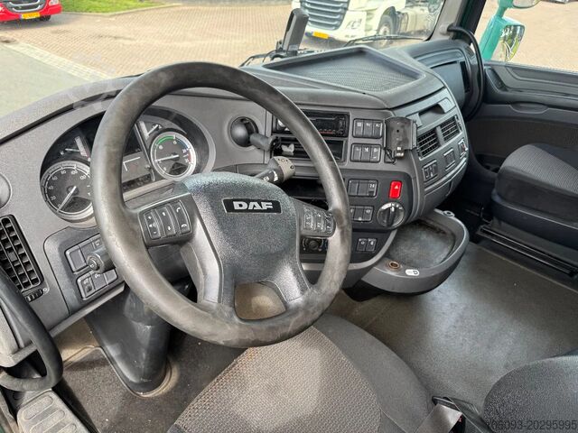 Standard-SZM DAF XF 460 Spacecab