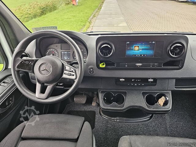 Koper MERCEDES-BENZ SPRINTER 315 Bakwagen Laadklep!