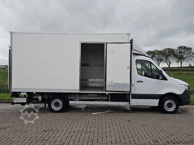 Koper MERCEDES-BENZ SPRINTER 315 Bakwagen Laadklep!