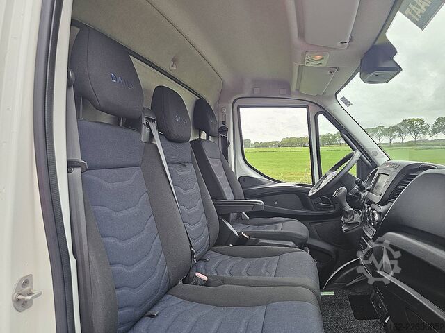 Kofer IVECO DAILY 40C18 ac automaat EURO6